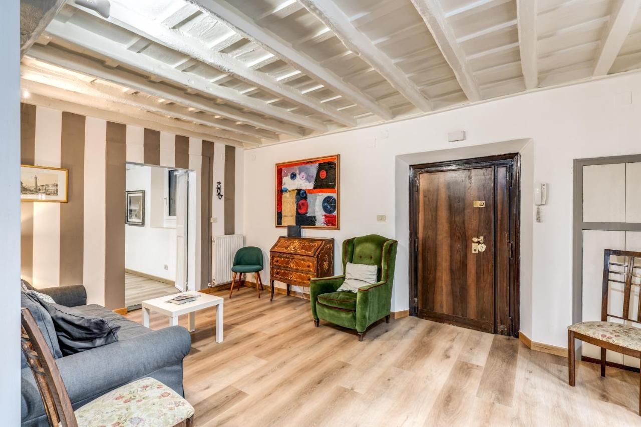 Lovely Spacious Apartment Near The Colosseum Roma Eksteriør bilde