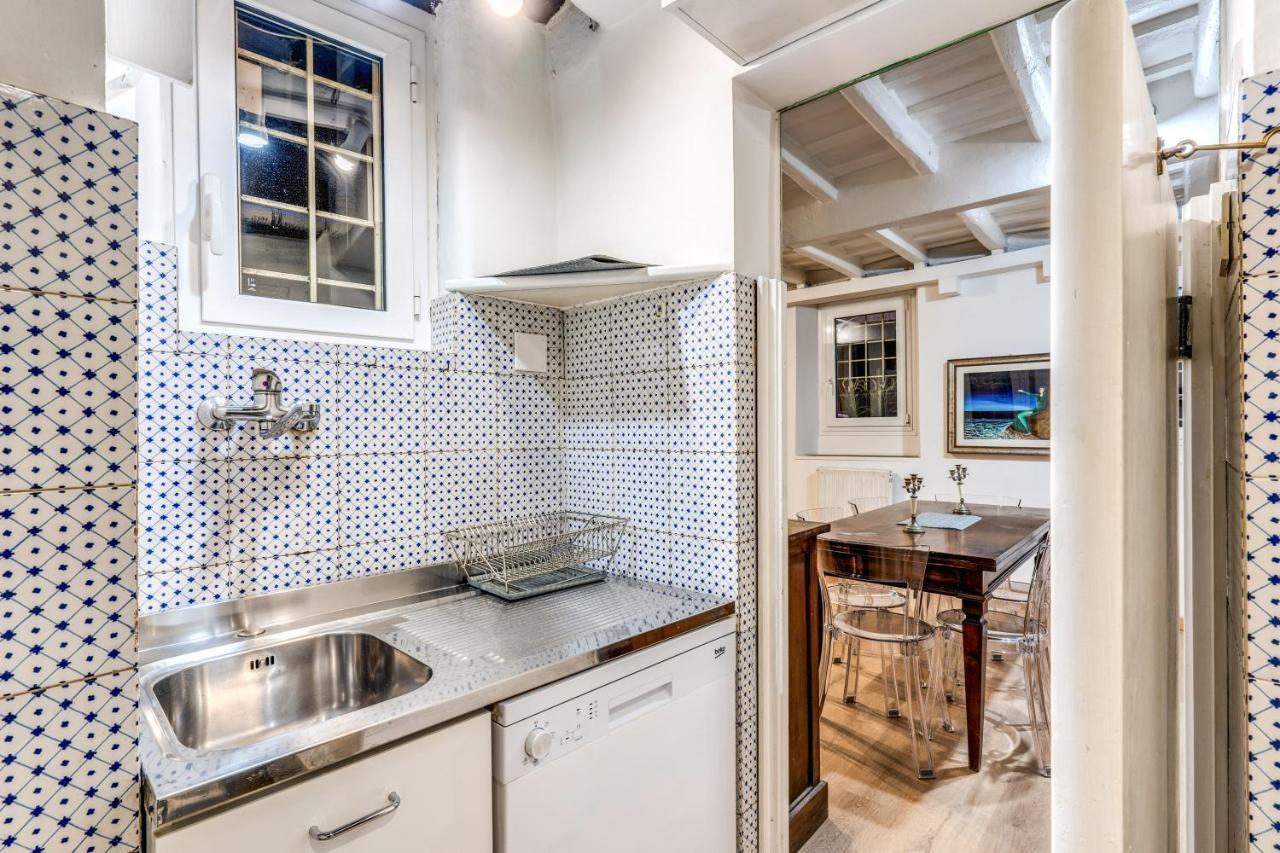 Lovely Spacious Apartment Near The Colosseum Roma Eksteriør bilde