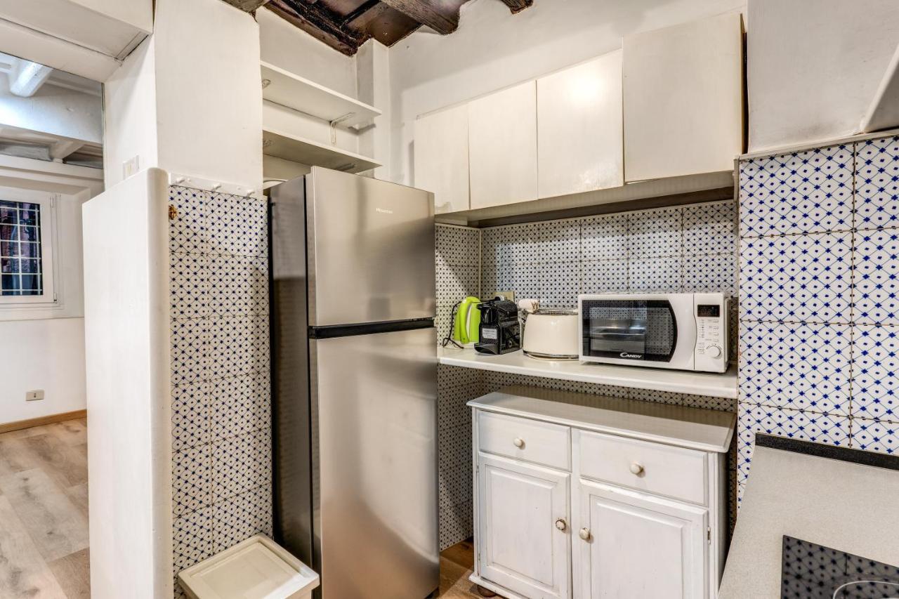 Lovely Spacious Apartment Near The Colosseum Roma Eksteriør bilde